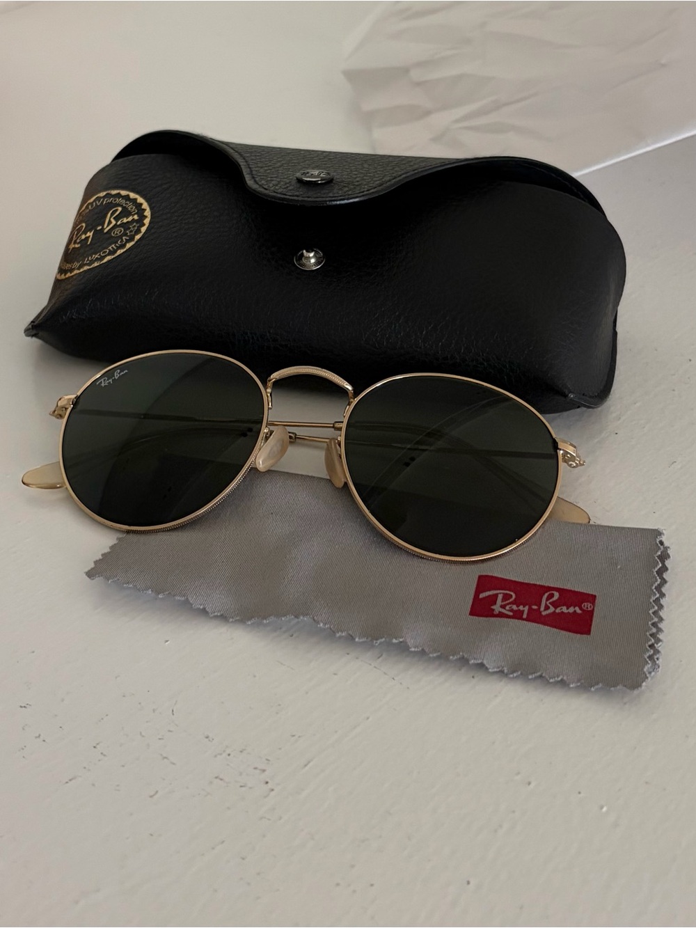 Ray-Ban Gold Frame Sunglasses with Dark Green Lenses